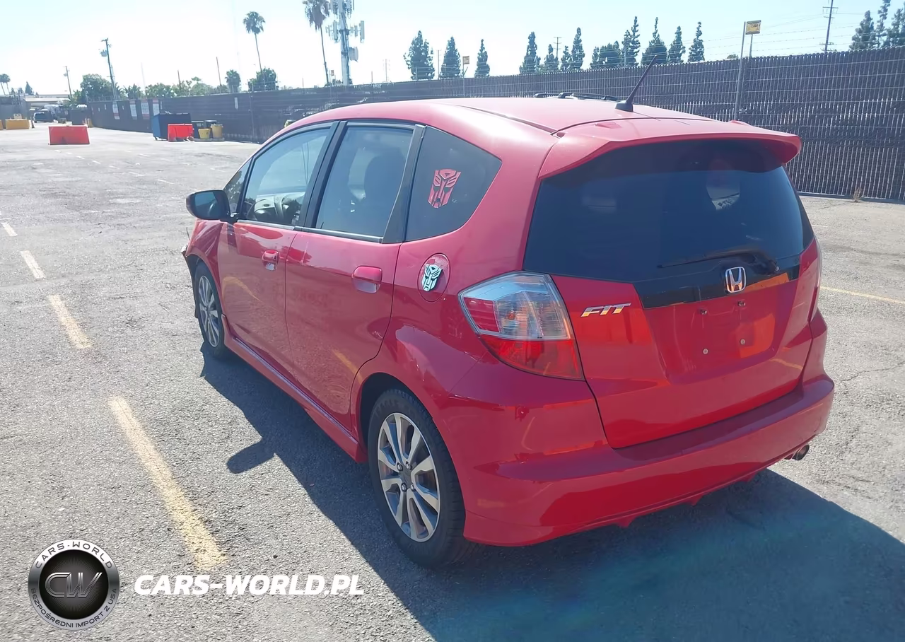 2012 Honda Fit Sport VIN:JHMGE8H5XCC009661 - 3