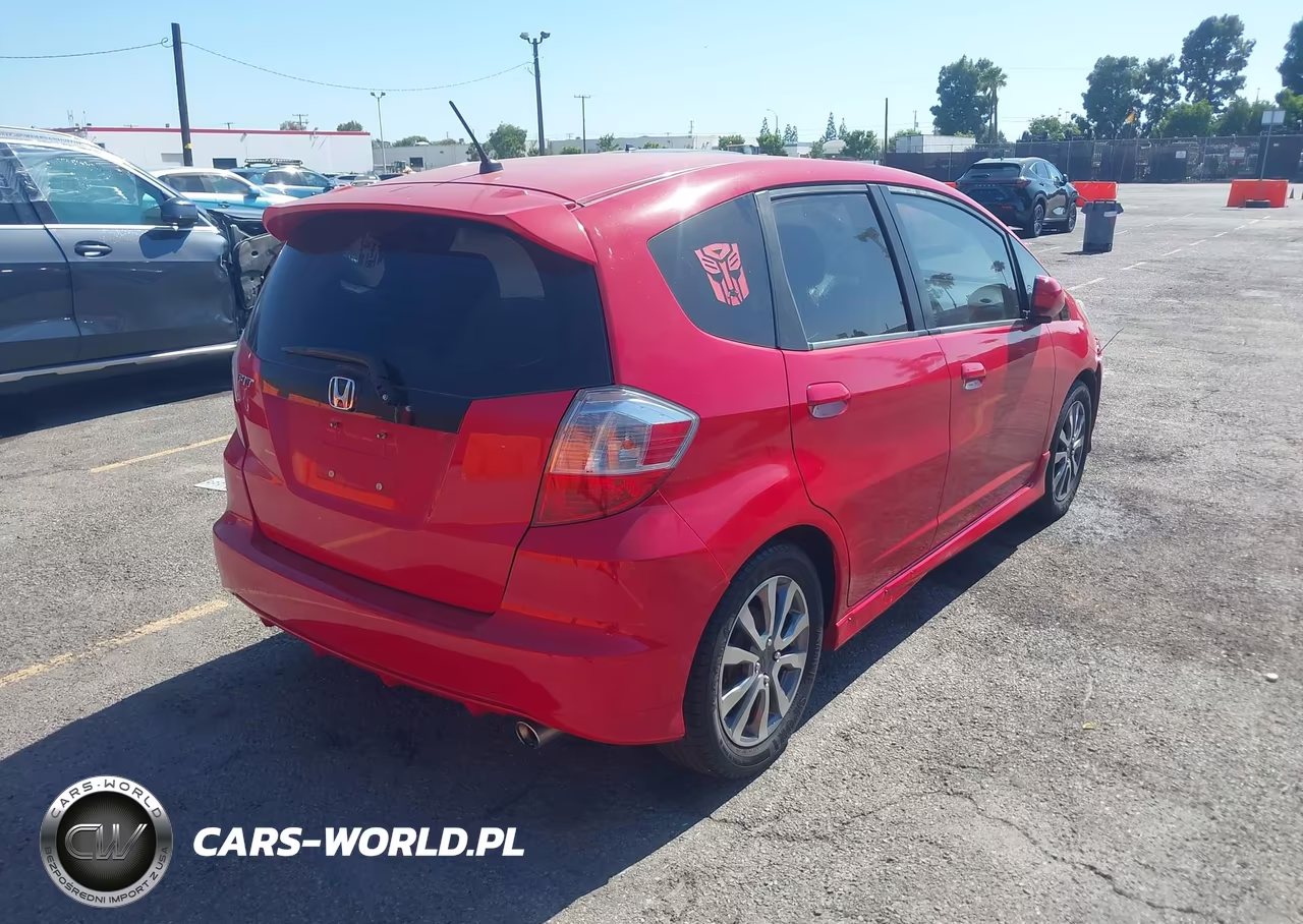 2012 Honda Fit Sport VIN:JHMGE8H5XCC009661 - 4