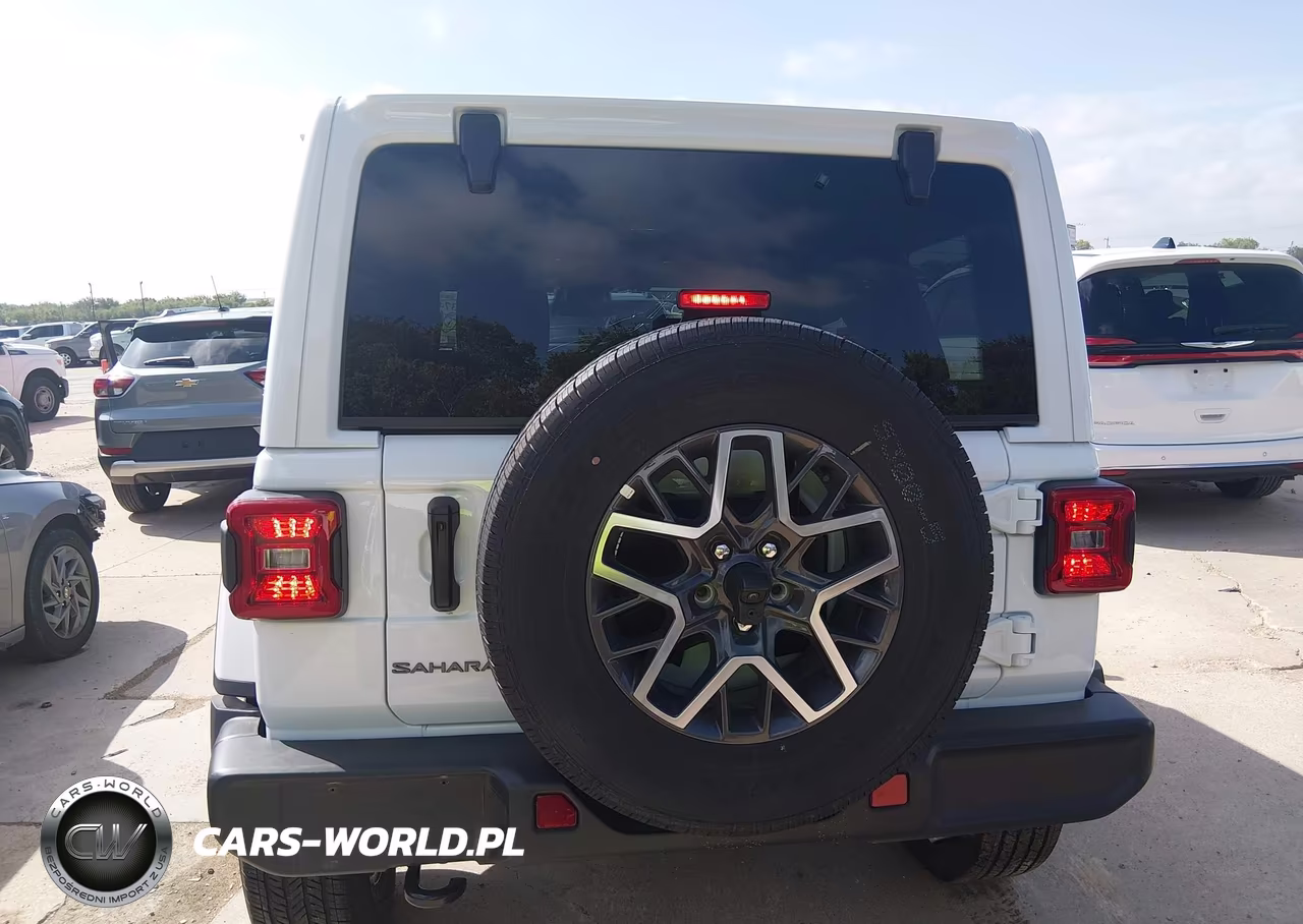 2026 Jeep Wrangler Sahara 4X4 VIN:1C4PJXEN7TW284611 - 16