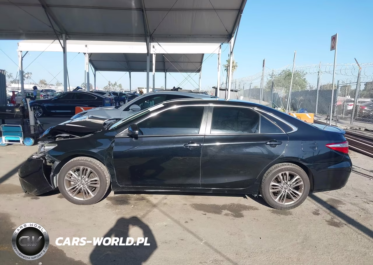 2016 Toyota Camry Se VIN:4T1BF1FK0GU514211 - 14