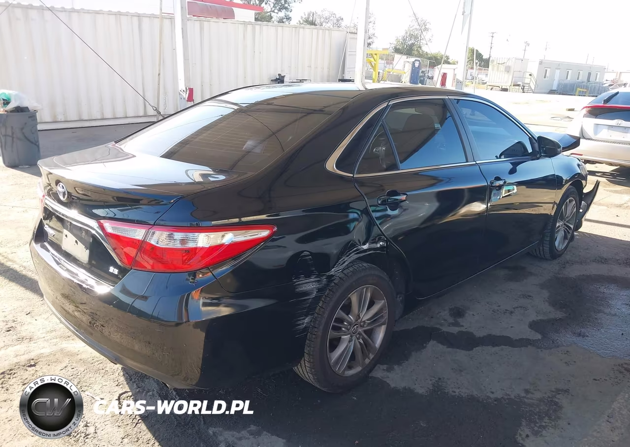 2016 Toyota Camry Se VIN:4T1BF1FK0GU514211 - 4