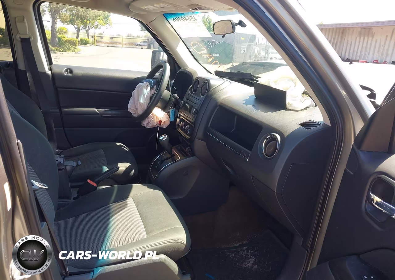 2013 Jeep Patriot Sport VIN:1C4NJPBA9DD245914 - 5