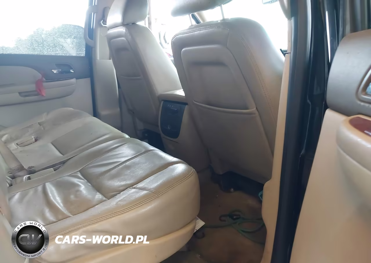2014 Chevrolet Suburban Lt VIN:1GNSCJE02ER238084 - 8