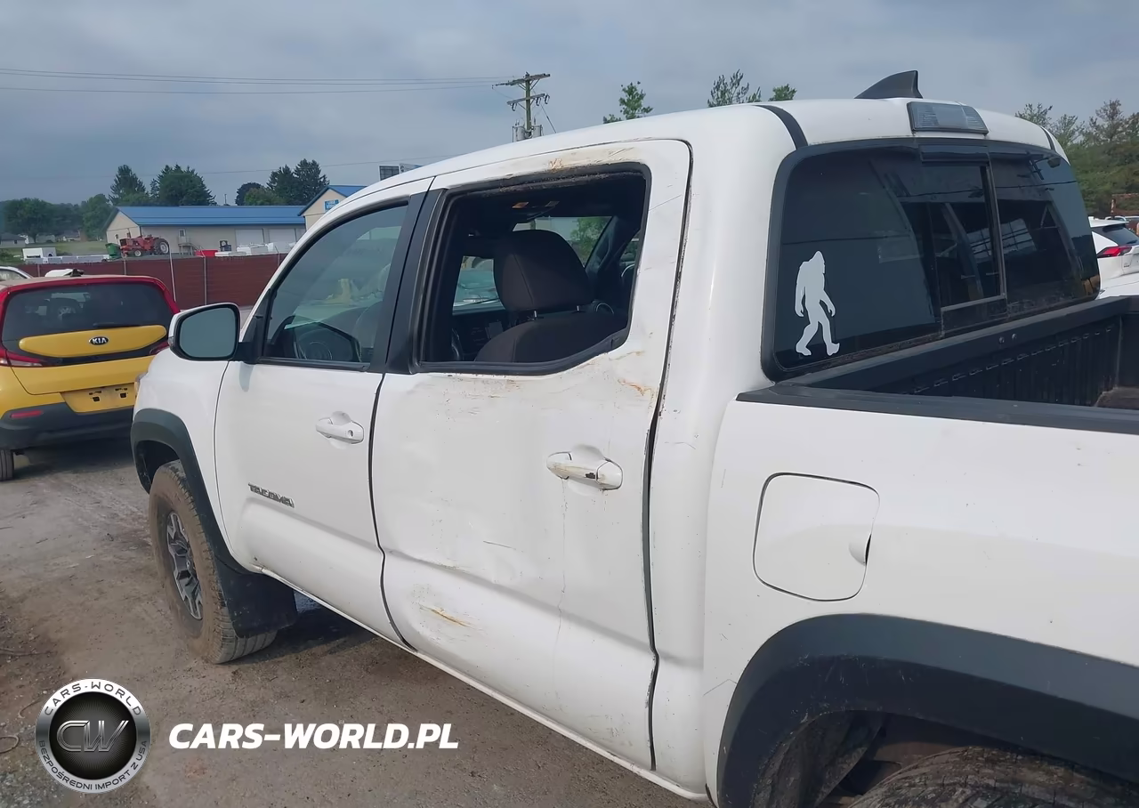 2018 Toyota Tacoma Trd Off Road VIN:5TFCZ5AN7JX122695 - 21