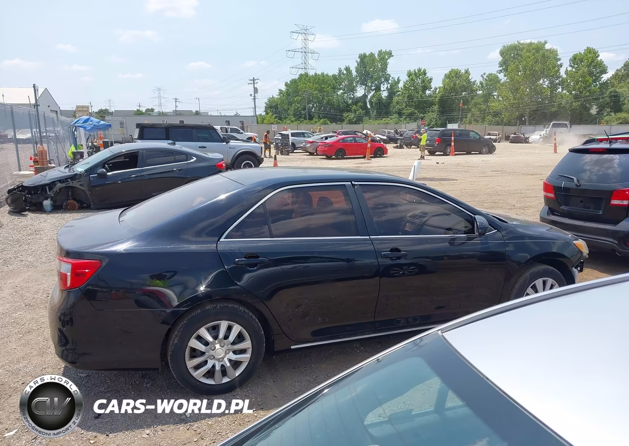2012 Toyota Camry Le VIN:4T4BF1FK9CR245996 - 14