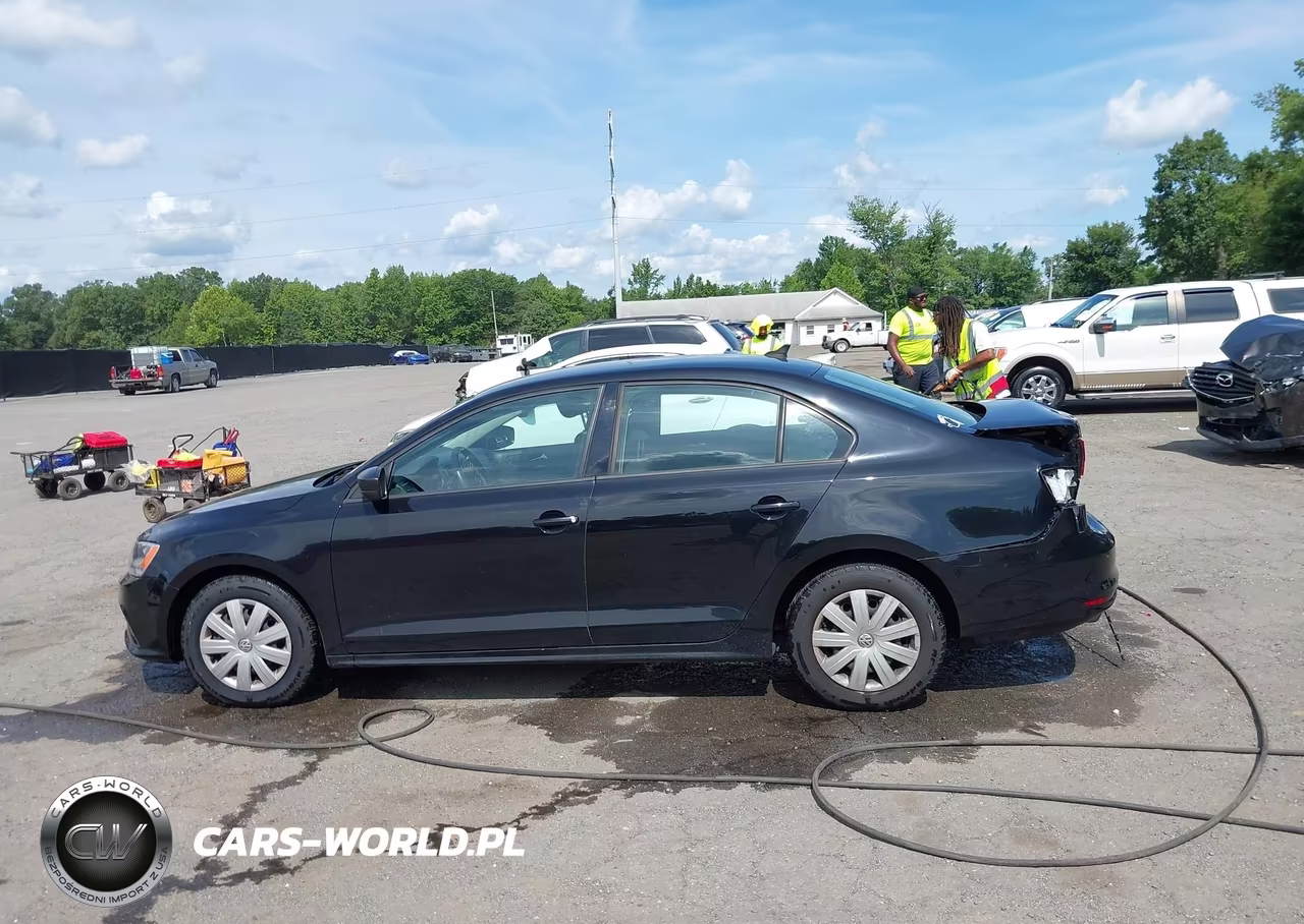2015 Volkswagen Jetta 2.0L S VIN:3VW2K7AJ2FM414659 - 14