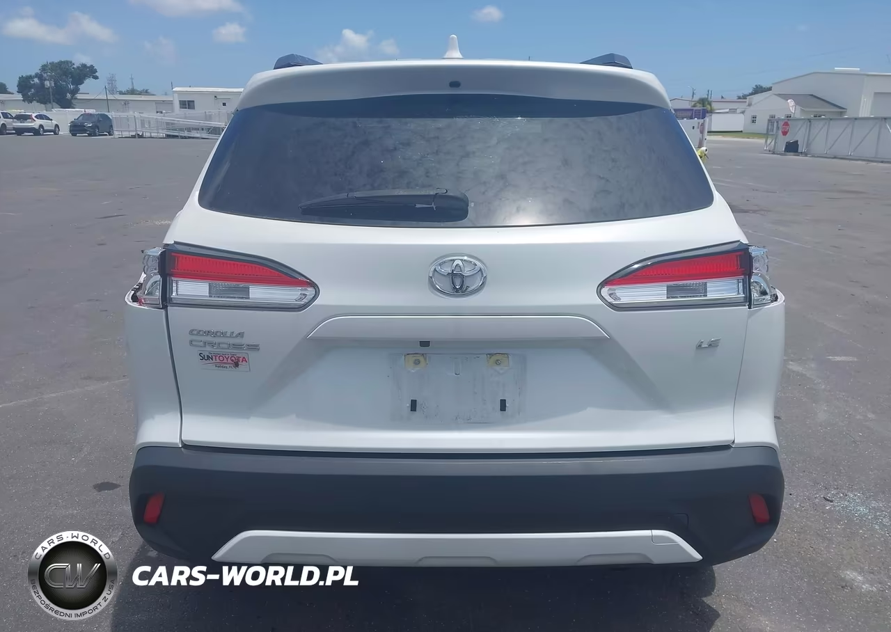 2024 Toyota Corolla Cross Le VIN:7MUCAAAG3RV085041 - 17