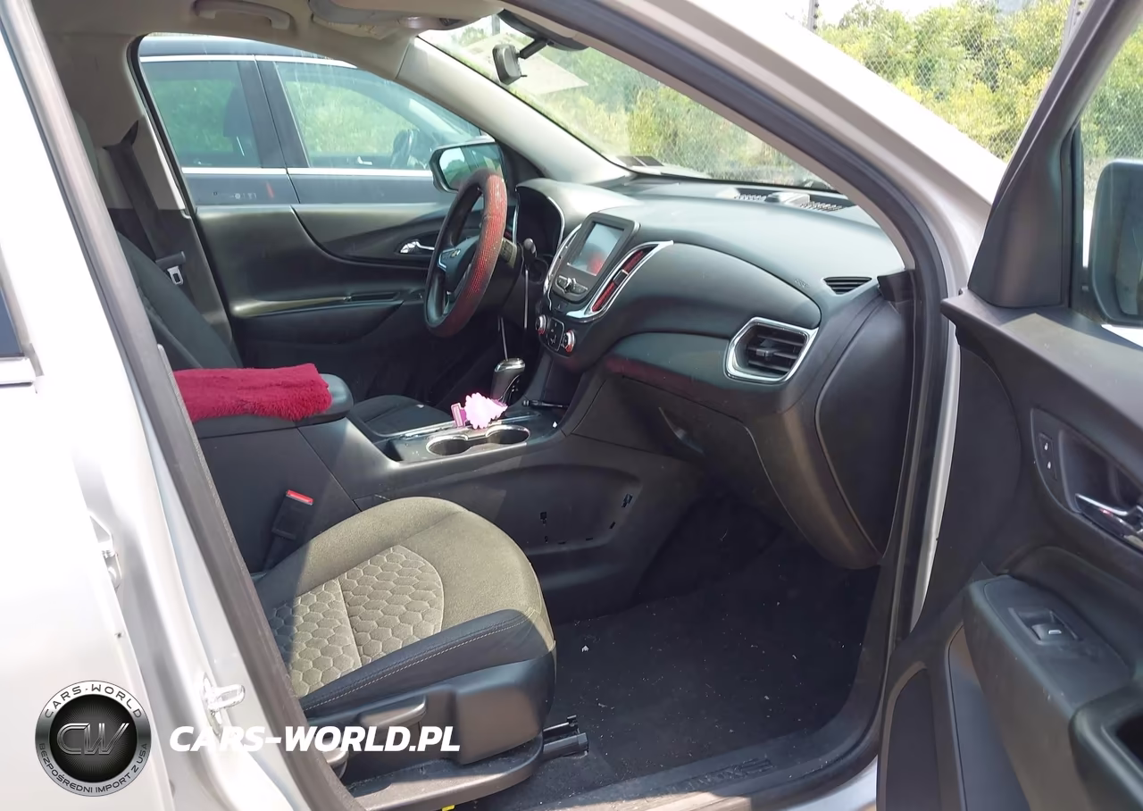 2018 Chevrolet Equinox Lt VIN:2GNAXSEV3J6126420 - 5