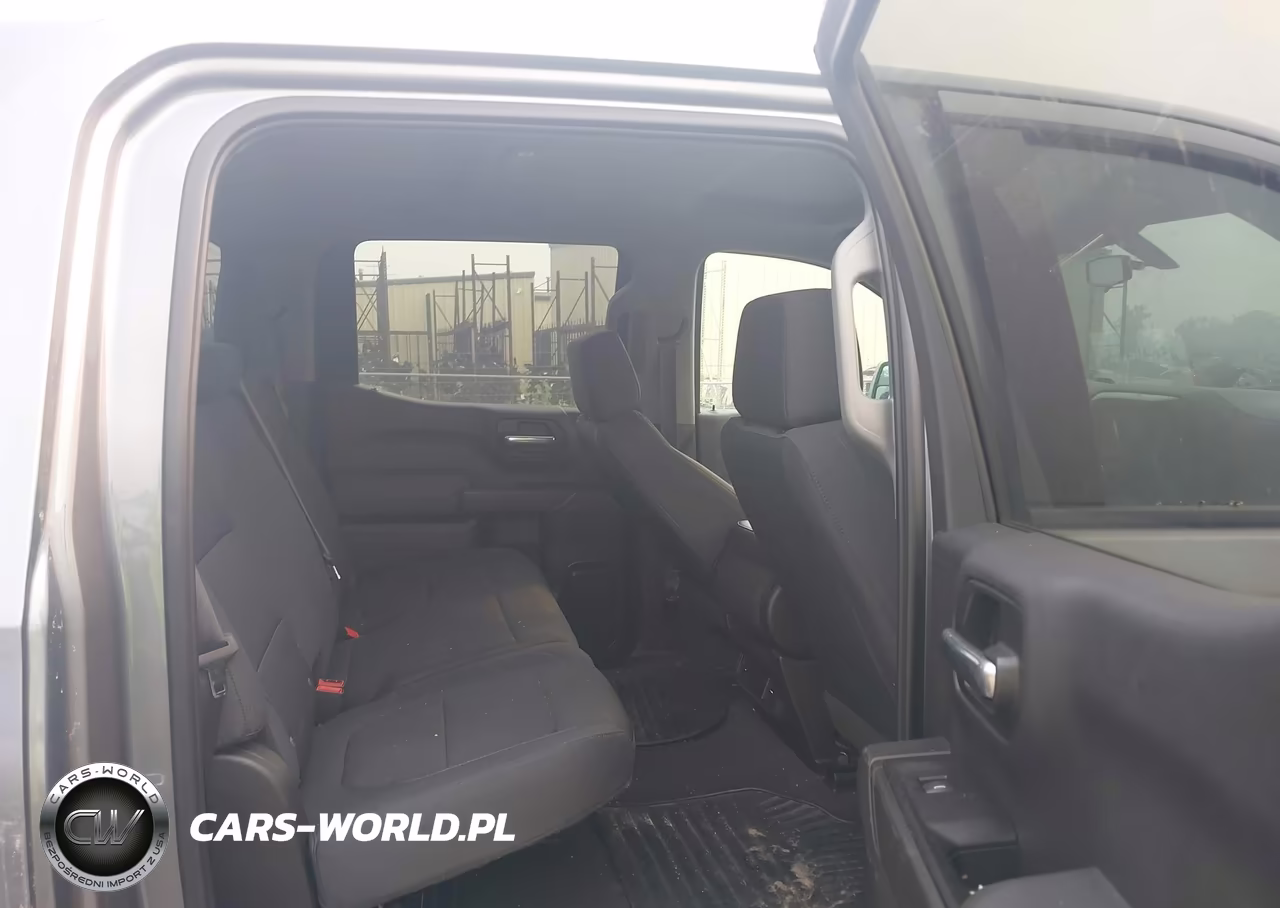 2019 Chevrolet Silverado 1500 Custom Trail Boss VIN:3GCPYCEH2KG149371 - 8