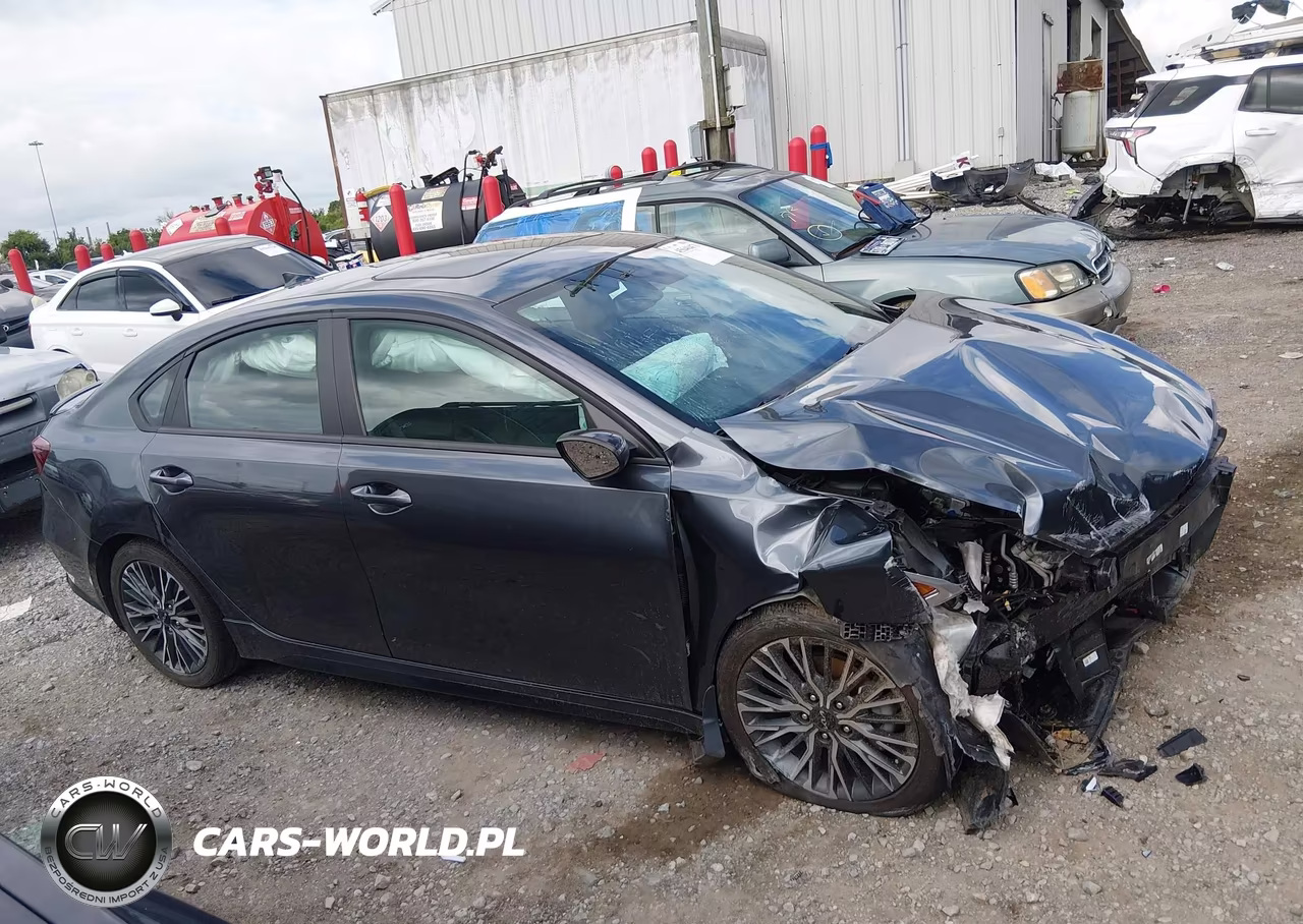 2023 Kia Forte Gt-Line VIN:3KPF54AD3PE618628 - 12