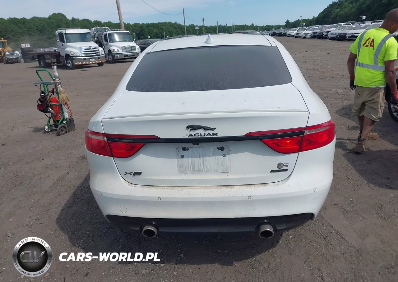 2016 Jaguar Xf S VIN:SAJBM4BV5GCY05791 - 17