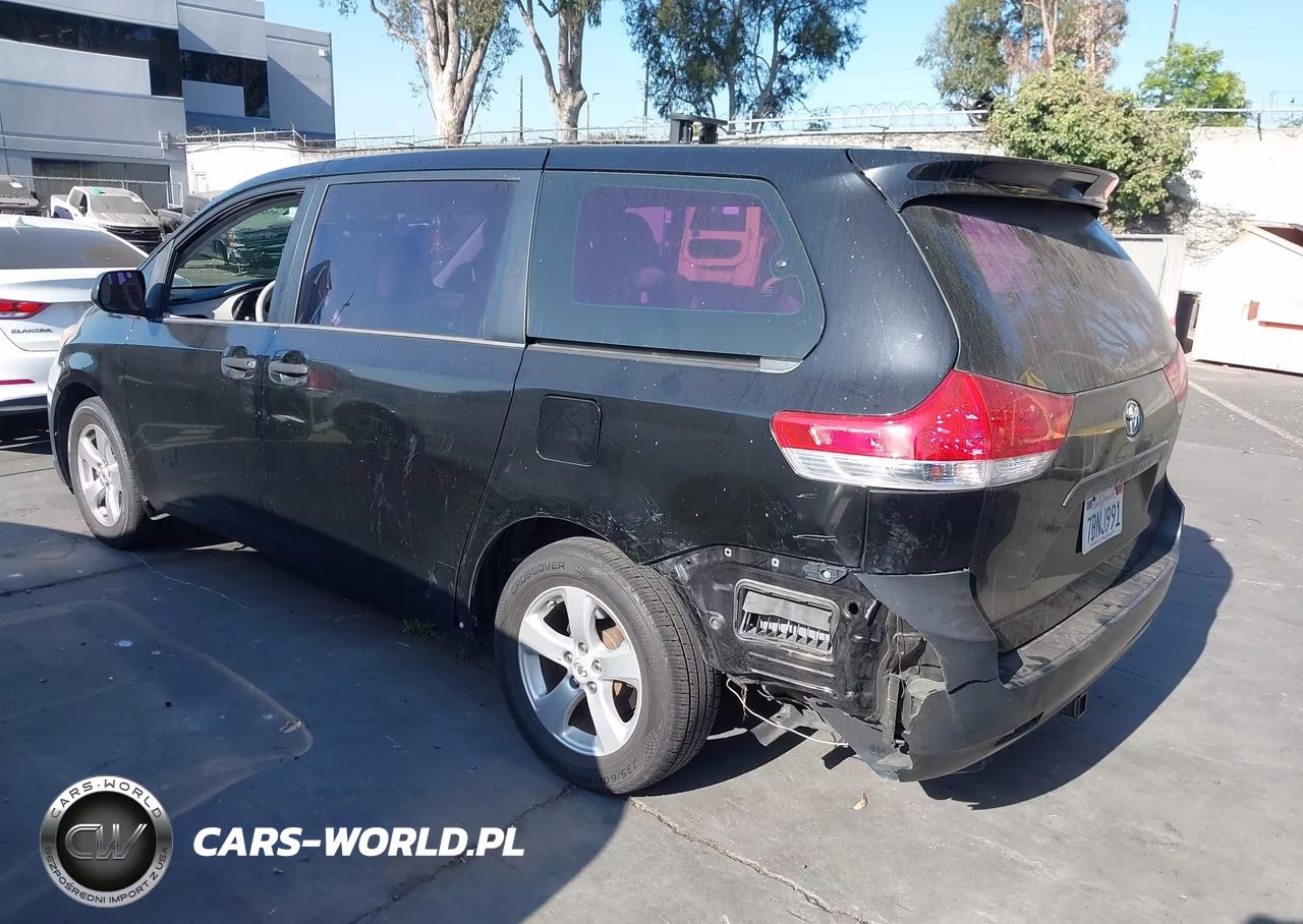 2013 Toyota Sienna L V6 7 Passenger VIN:5TDZK3DCXDS381298 - 3