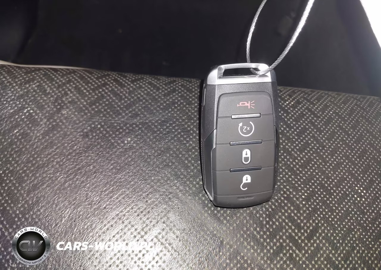 2019 Ram 1500 VIN:1C6SRFDT7KN832325 - 11