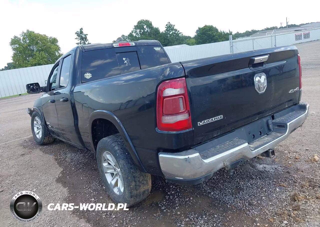 2019 Ram 1500 VIN:1C6SRFDT7KN832325 - 3