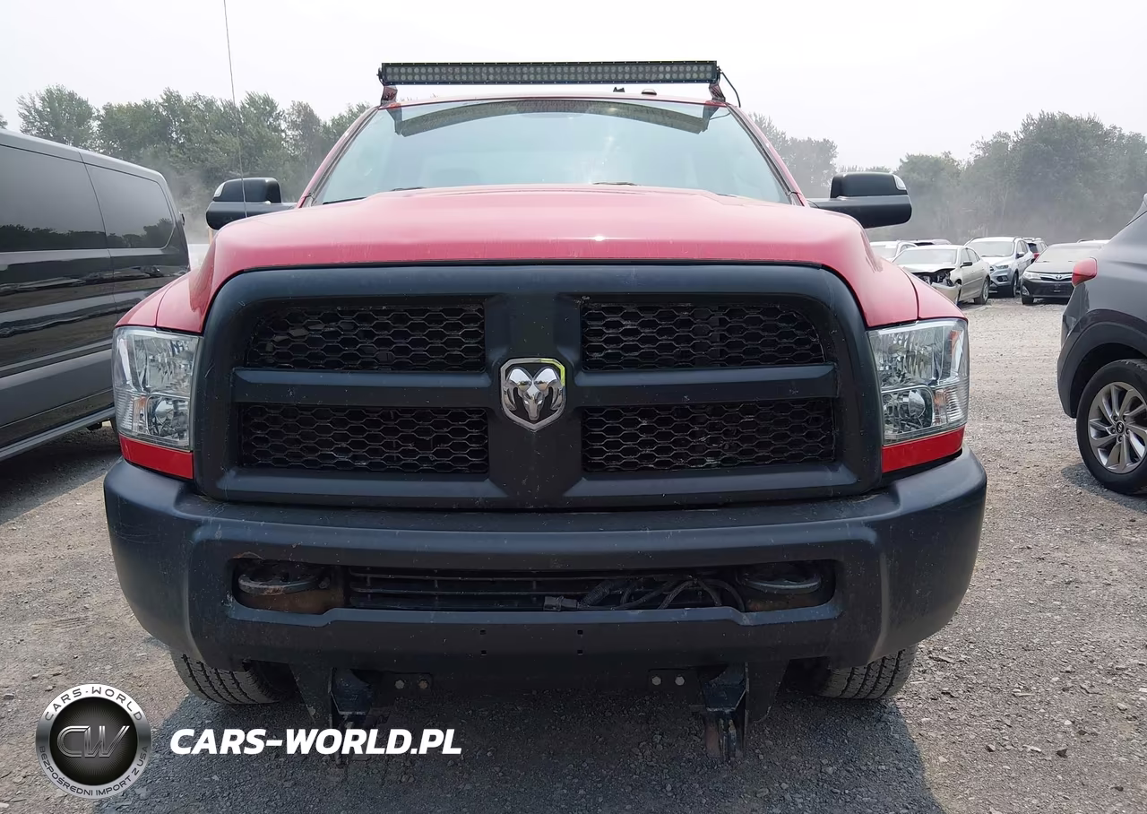 2018 Ram 3500 VIN:3C63R3AT7JG387003 - 14