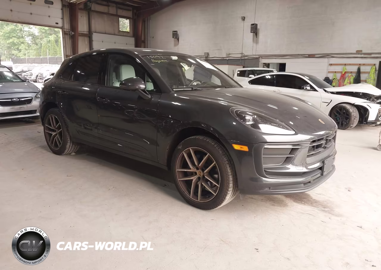 2025 Porsche Macan T VIN:WP1AA2A57SLB00331 - 1