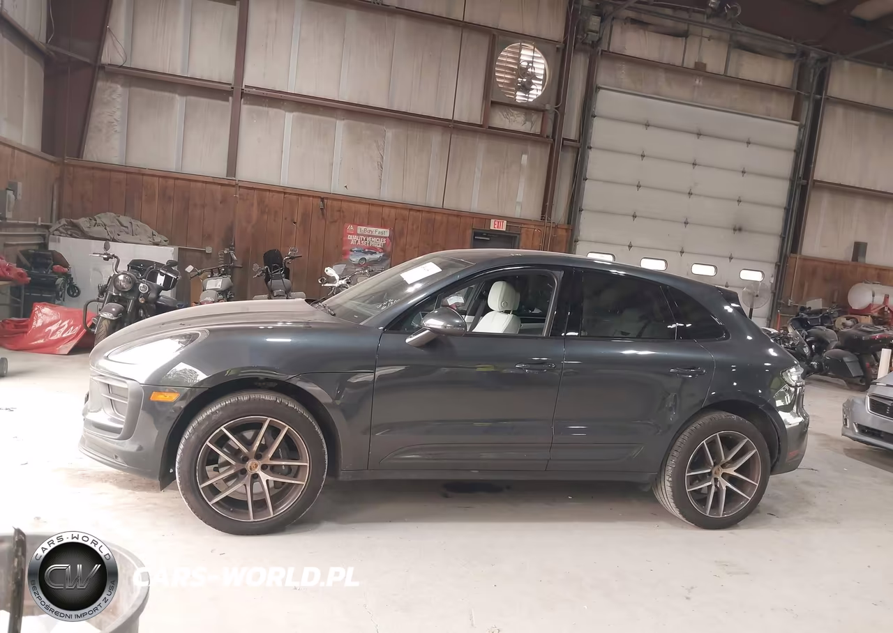 2025 Porsche Macan T VIN:WP1AA2A57SLB00331 - 14