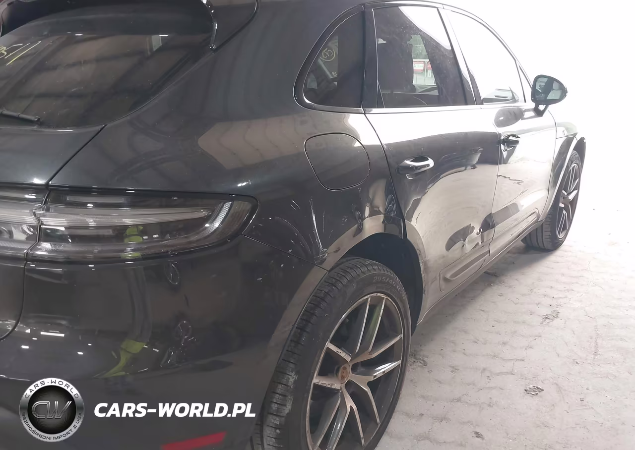 2025 Porsche Macan T VIN:WP1AA2A57SLB00331 - 17