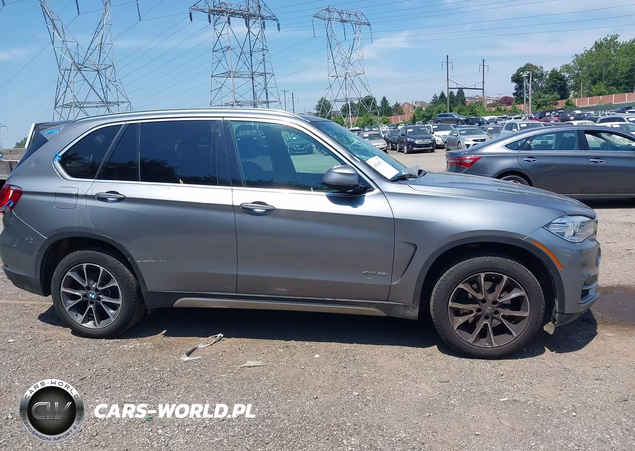 2018 BMW X5 xDrive35I VIN:5UXKR0C55J0X92166 - 14