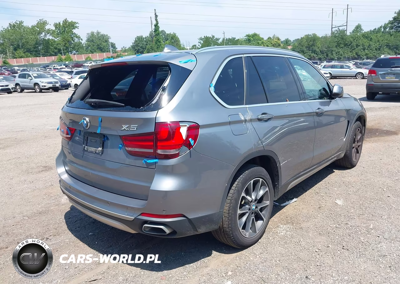 2018 BMW X5 xDrive35I VIN:5UXKR0C55J0X92166 - 4