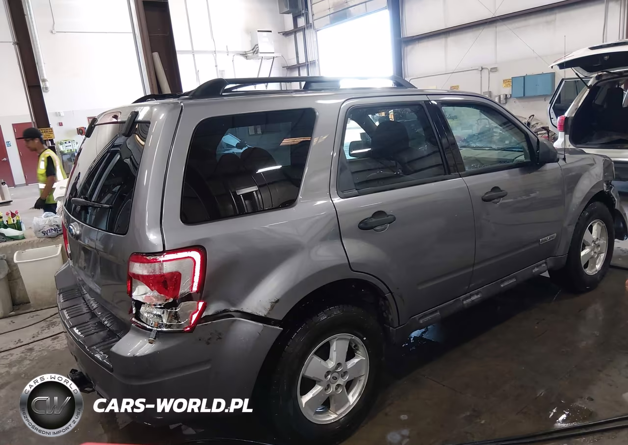 2008 Ford Escape Xlt VIN:1FMCU03Z58KE48371 - 4