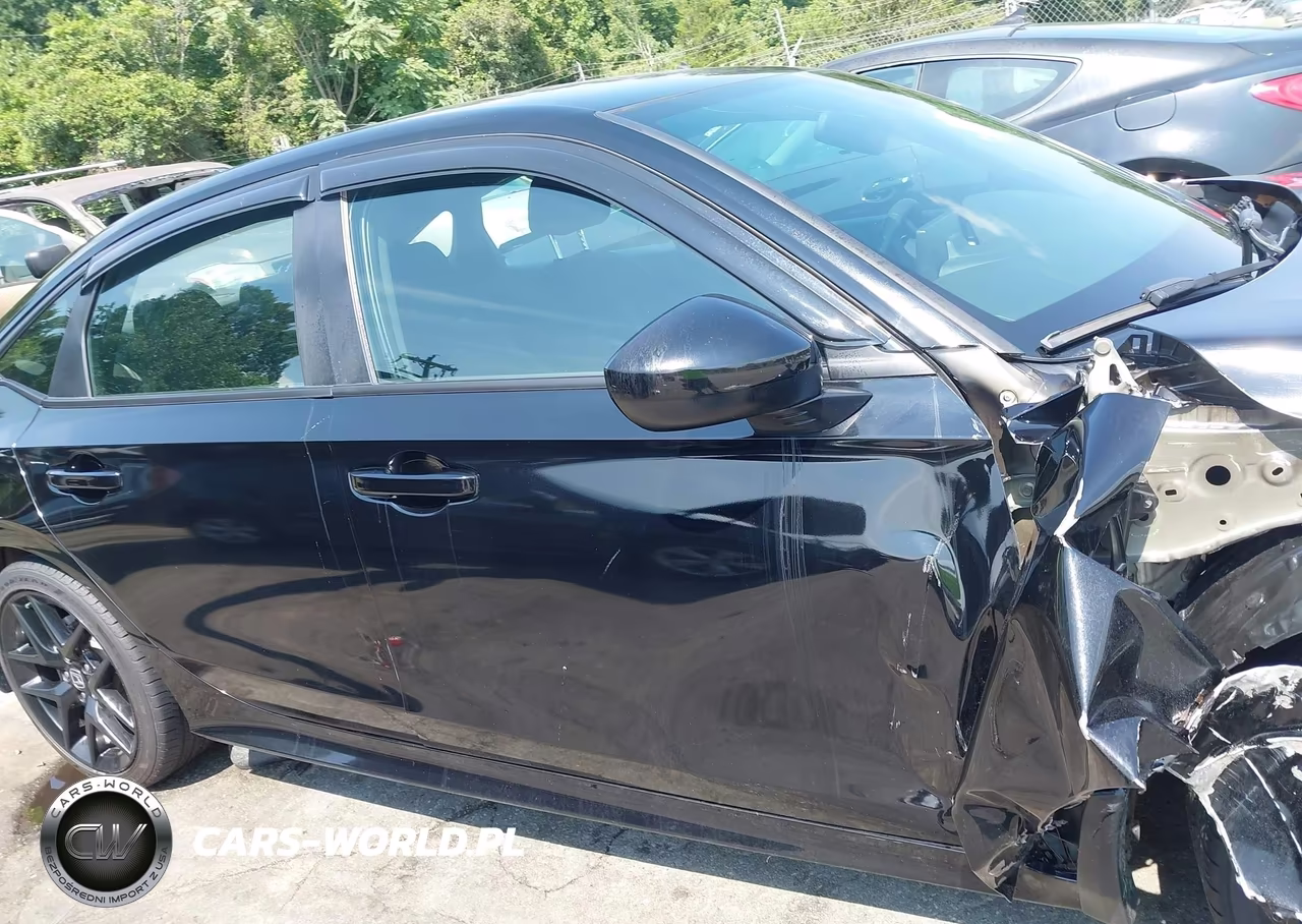 2025 Honda Civic Sport VIN:2HGFE2F50SH568713 - 13