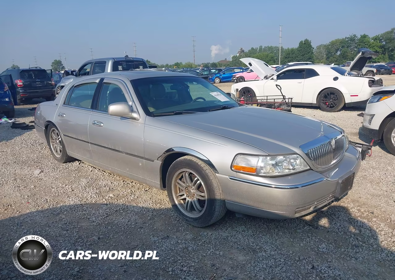 2003 Lincoln Town Car Cartier