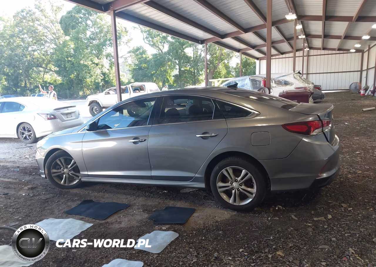 2018 Hyundai Sonata Limited VIN:5NPE34AF9JH703270 - 14