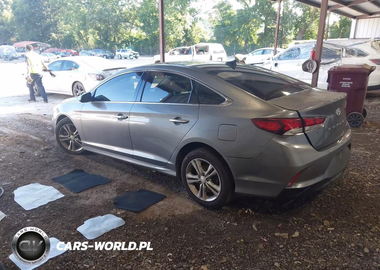 2018 Hyundai Sonata Limited VIN:5NPE34AF9JH703270 - 3