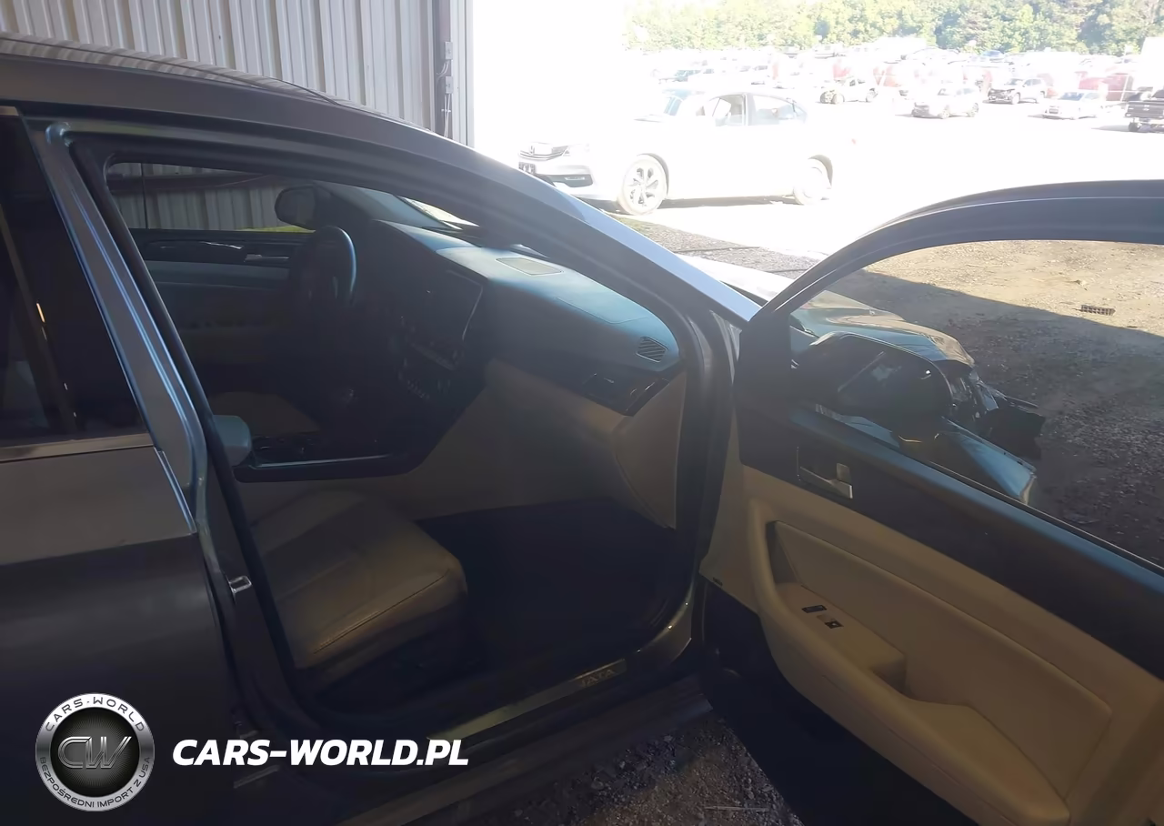 2018 Hyundai Sonata Limited VIN:5NPE34AF9JH703270 - 5