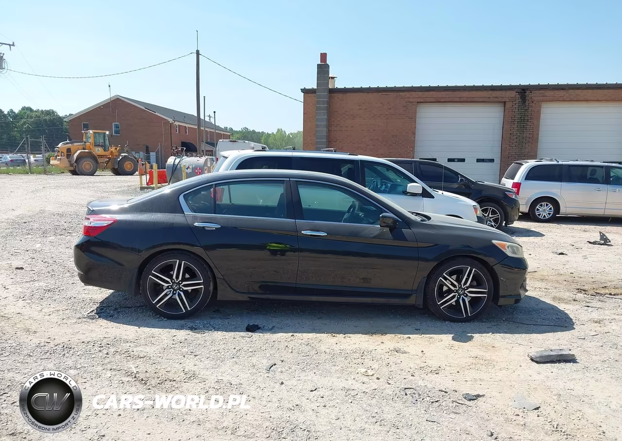 2017 Honda Accord Sport VIN:1HGCR2F55HA128193 - 14