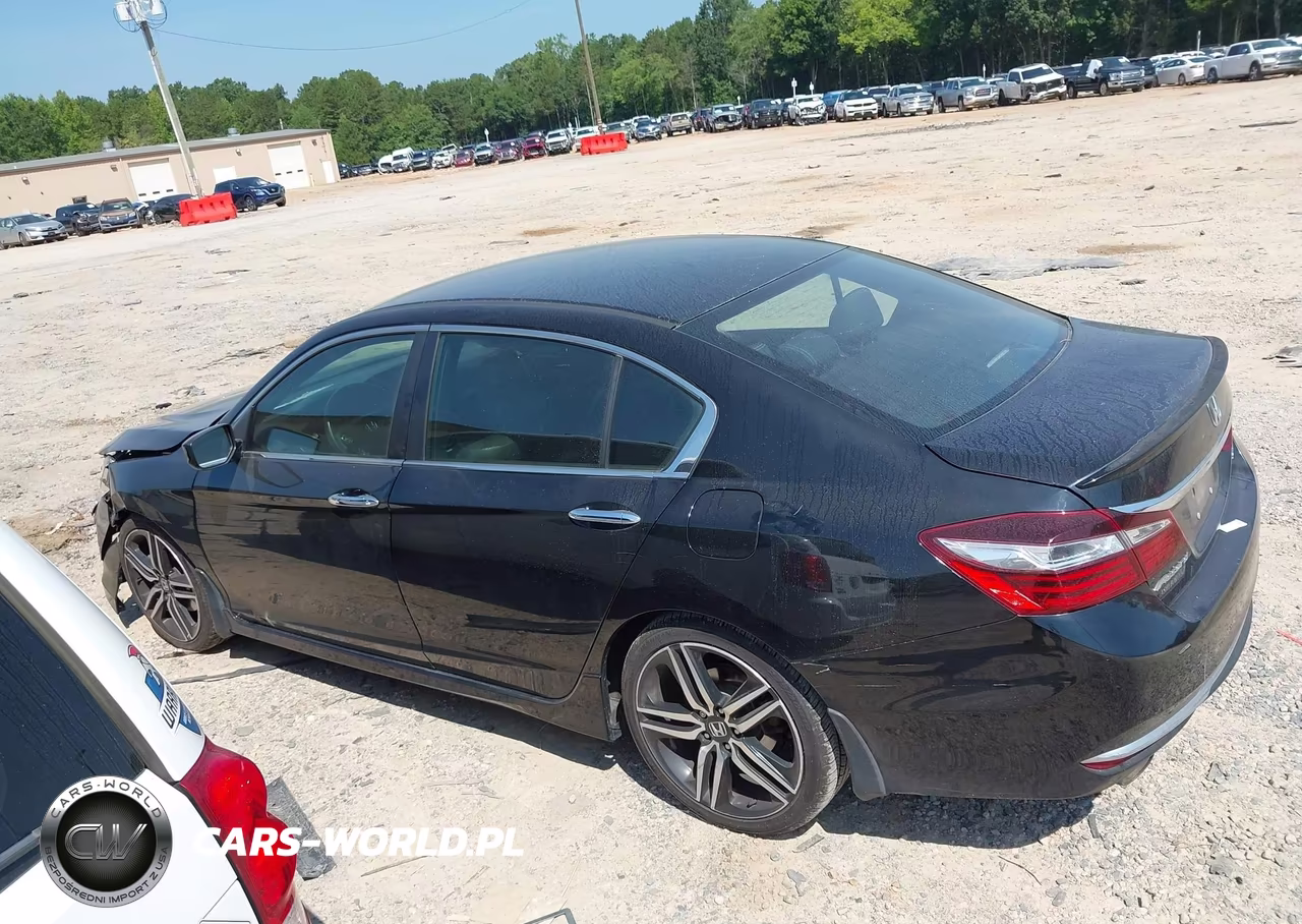 2017 Honda Accord Sport VIN:1HGCR2F55HA128193 - 15