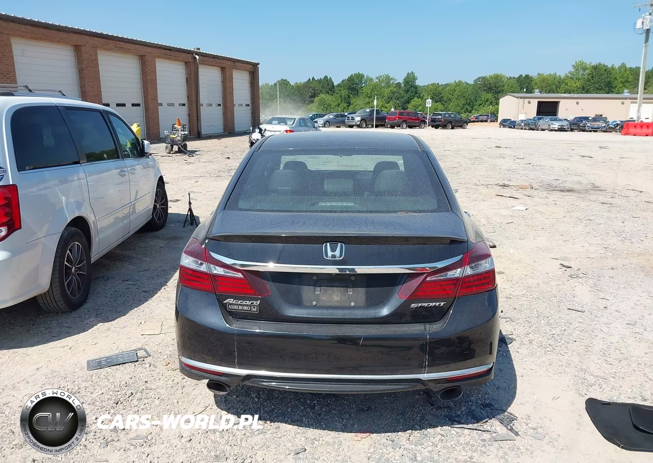 2017 Honda Accord Sport VIN:1HGCR2F55HA128193 - 17