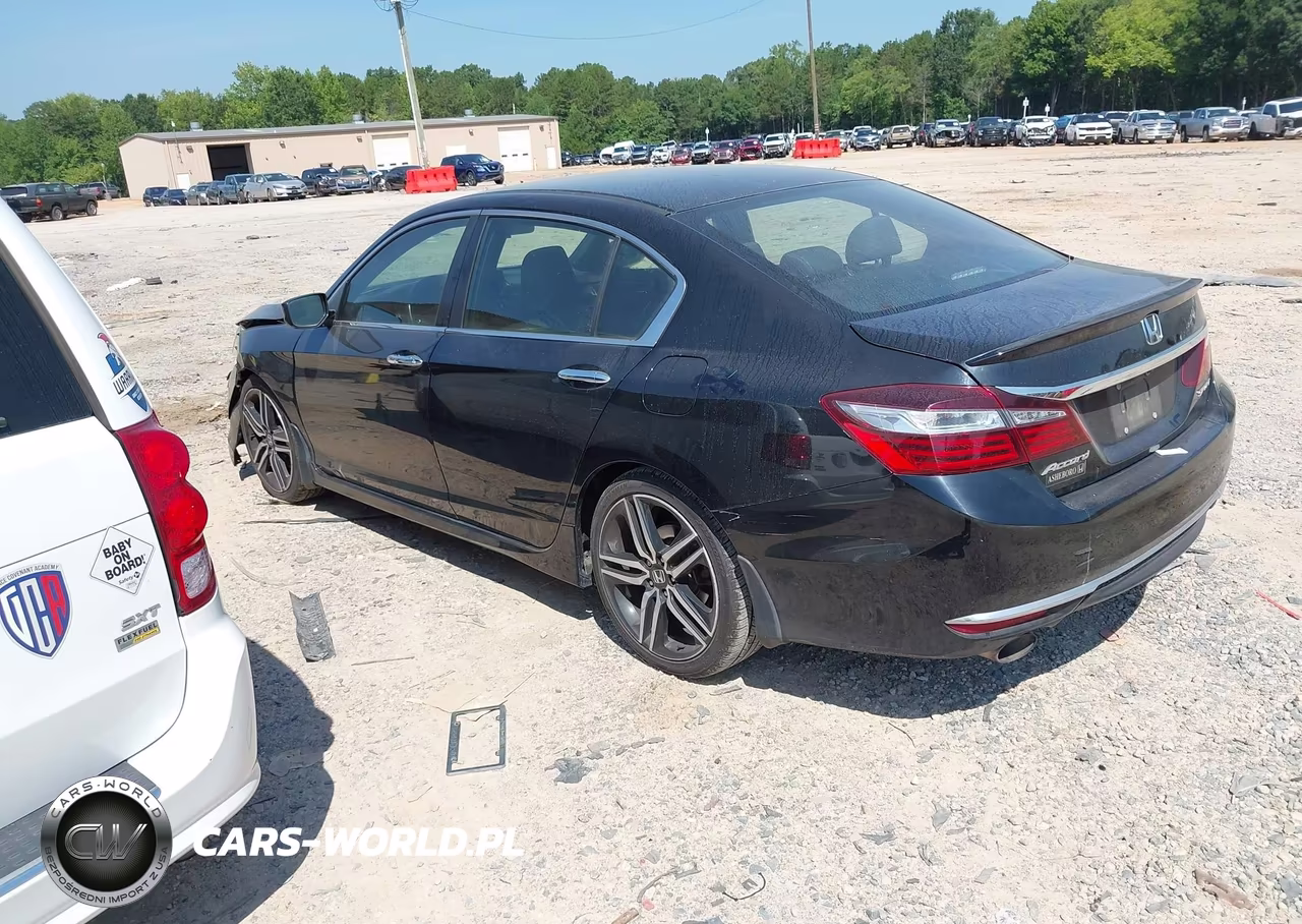 2017 Honda Accord Sport VIN:1HGCR2F55HA128193 - 3