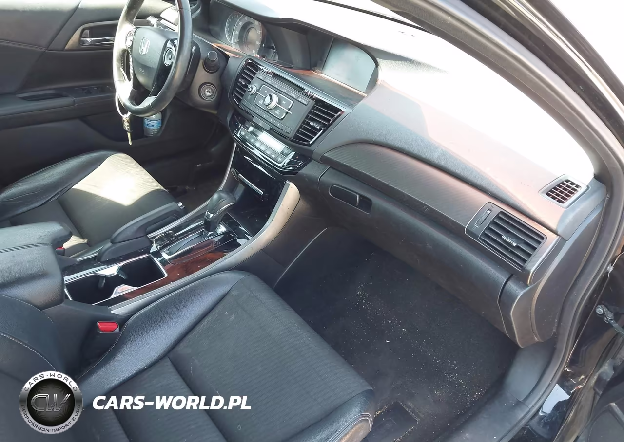 2017 Honda Accord Sport VIN:1HGCR2F55HA128193 - 5