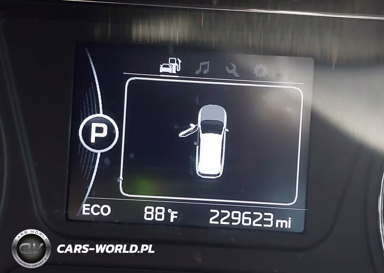 2018 Kia Sorento 3.3L Lx VIN:5XYPGDA57JG407773 - 16