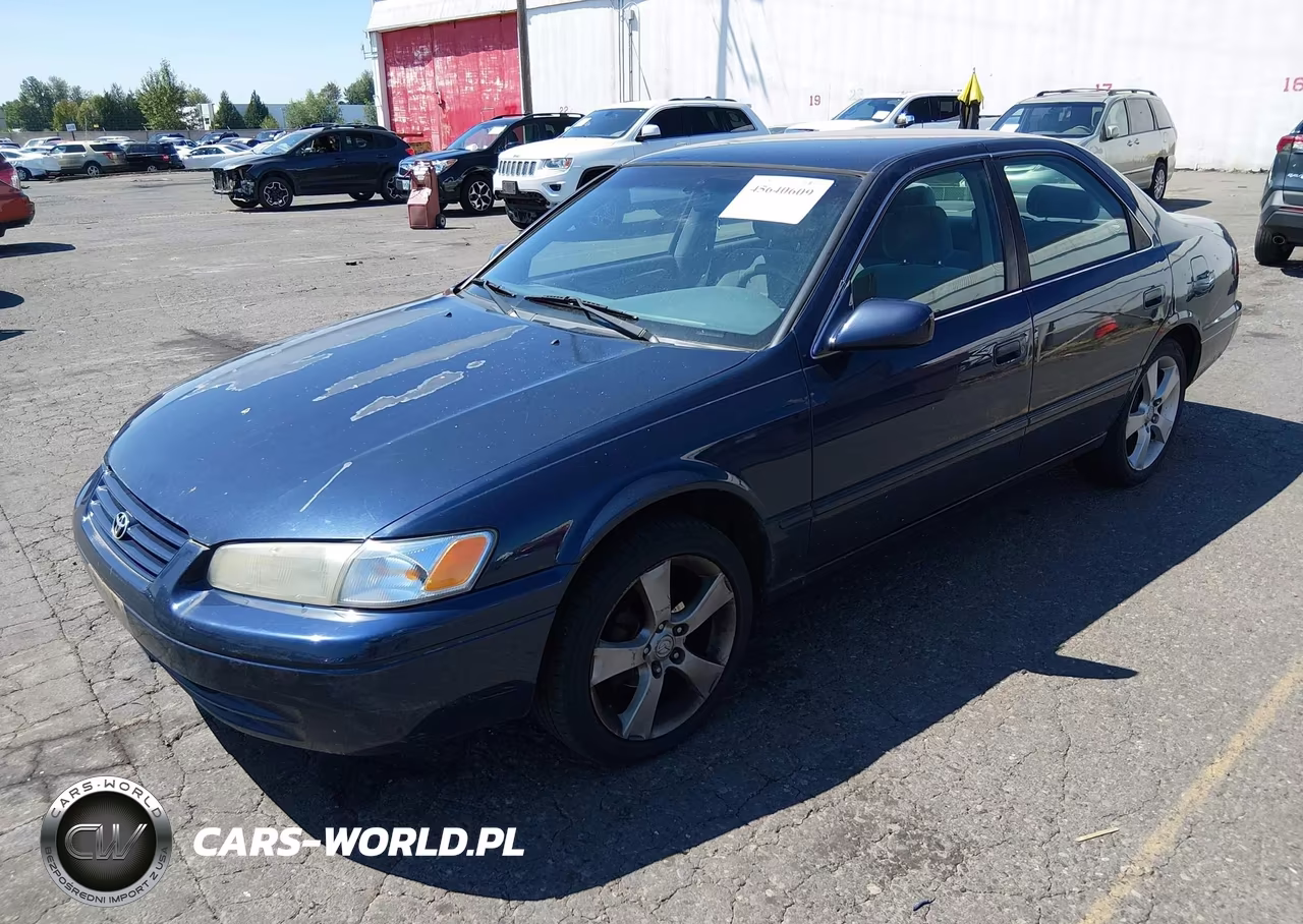 1999 Toyota Camry Le VIN:4T1BG22K5XU882084 - 2