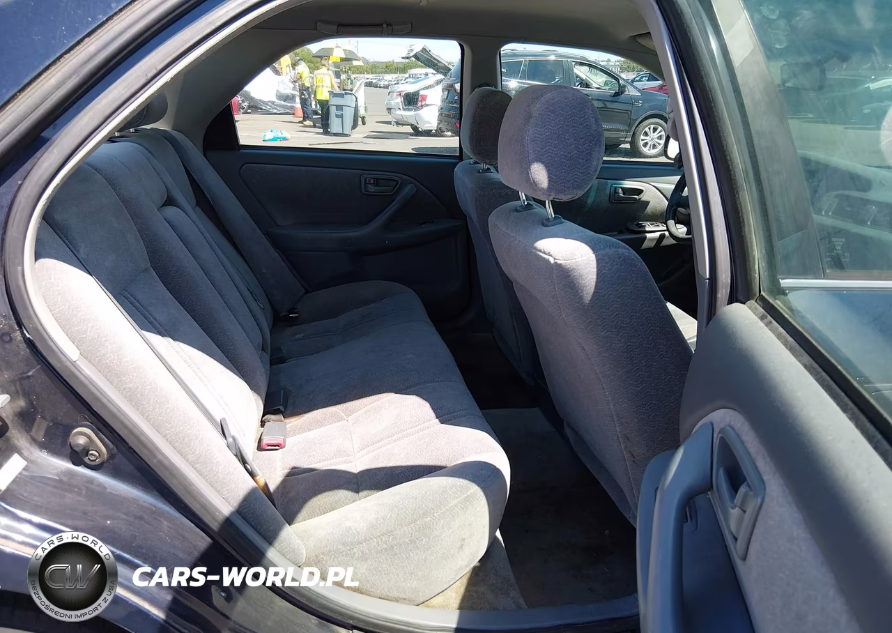 1999 Toyota Camry Le VIN:4T1BG22K5XU882084 - 8