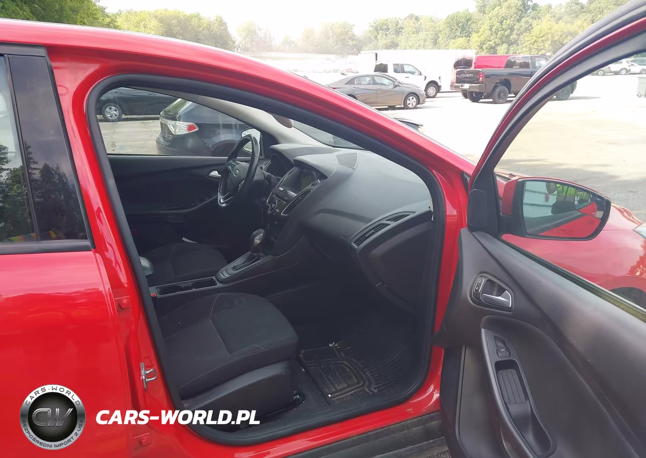 2017 Ford Focus Sel VIN:1FADP3M23HL299011 - 5