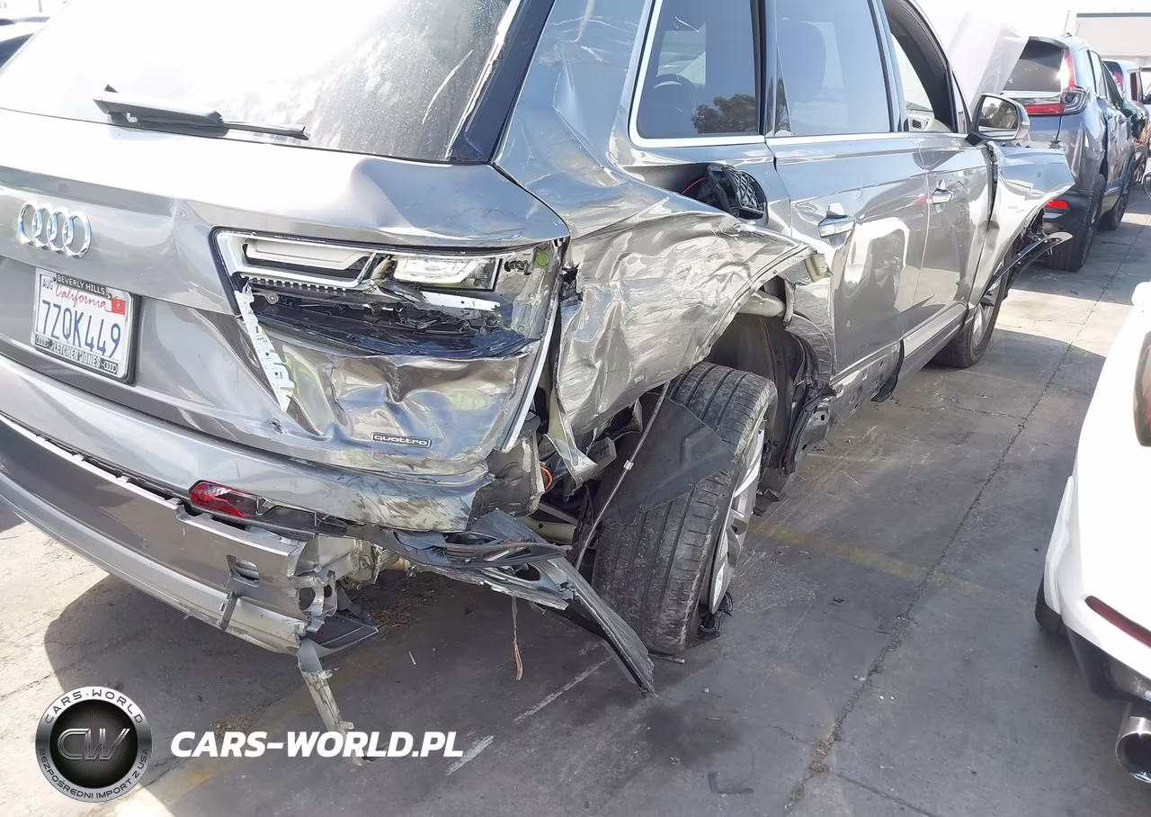 2017 Audi Q7 2.0T Premium VIN:WA1LHAF77HD052305 - 17