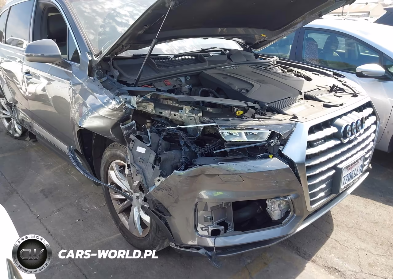 2017 Audi Q7 2.0T Premium VIN:WA1LHAF77HD052305 - 6