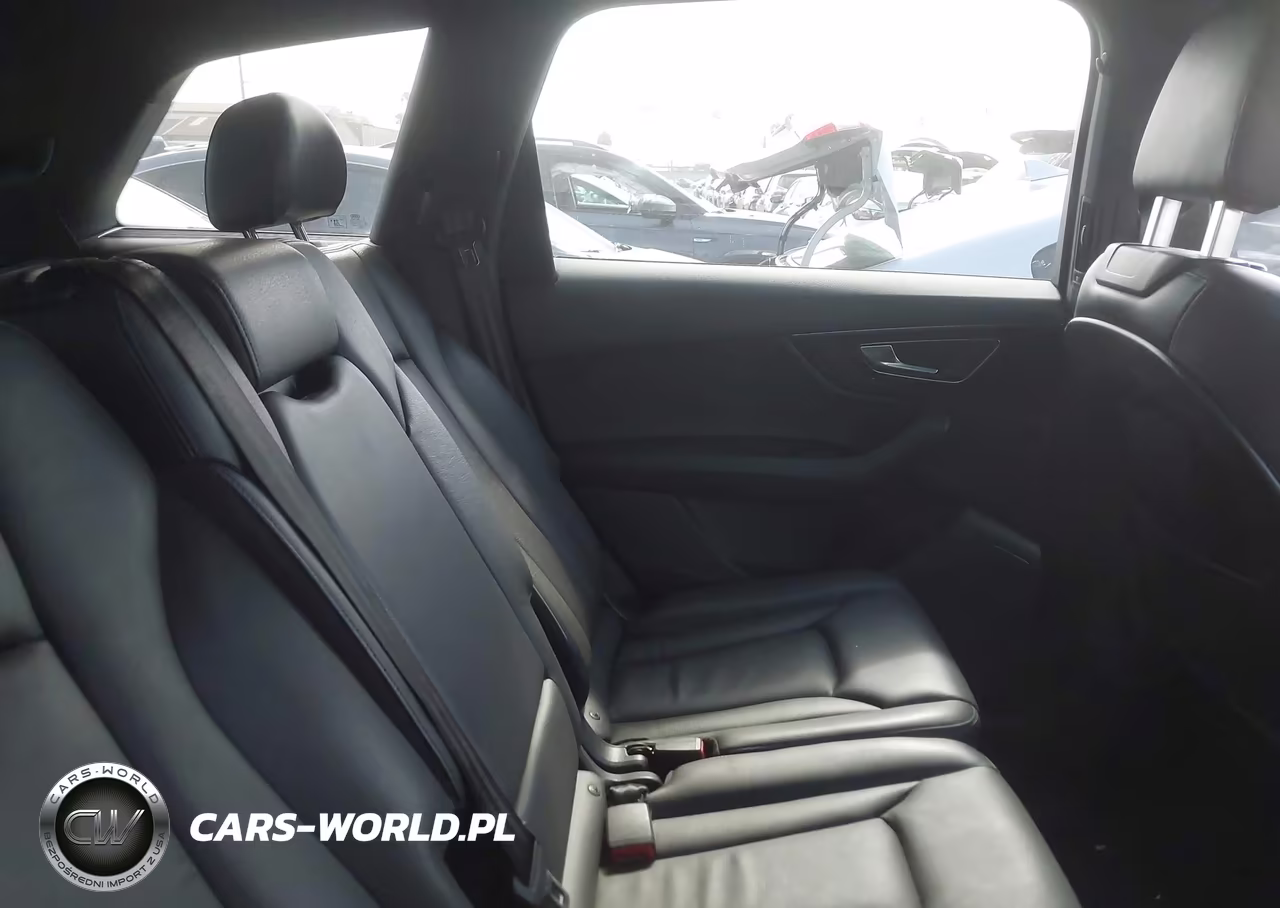 2017 Audi Q7 2.0T Premium VIN:WA1LHAF77HD052305 - 8