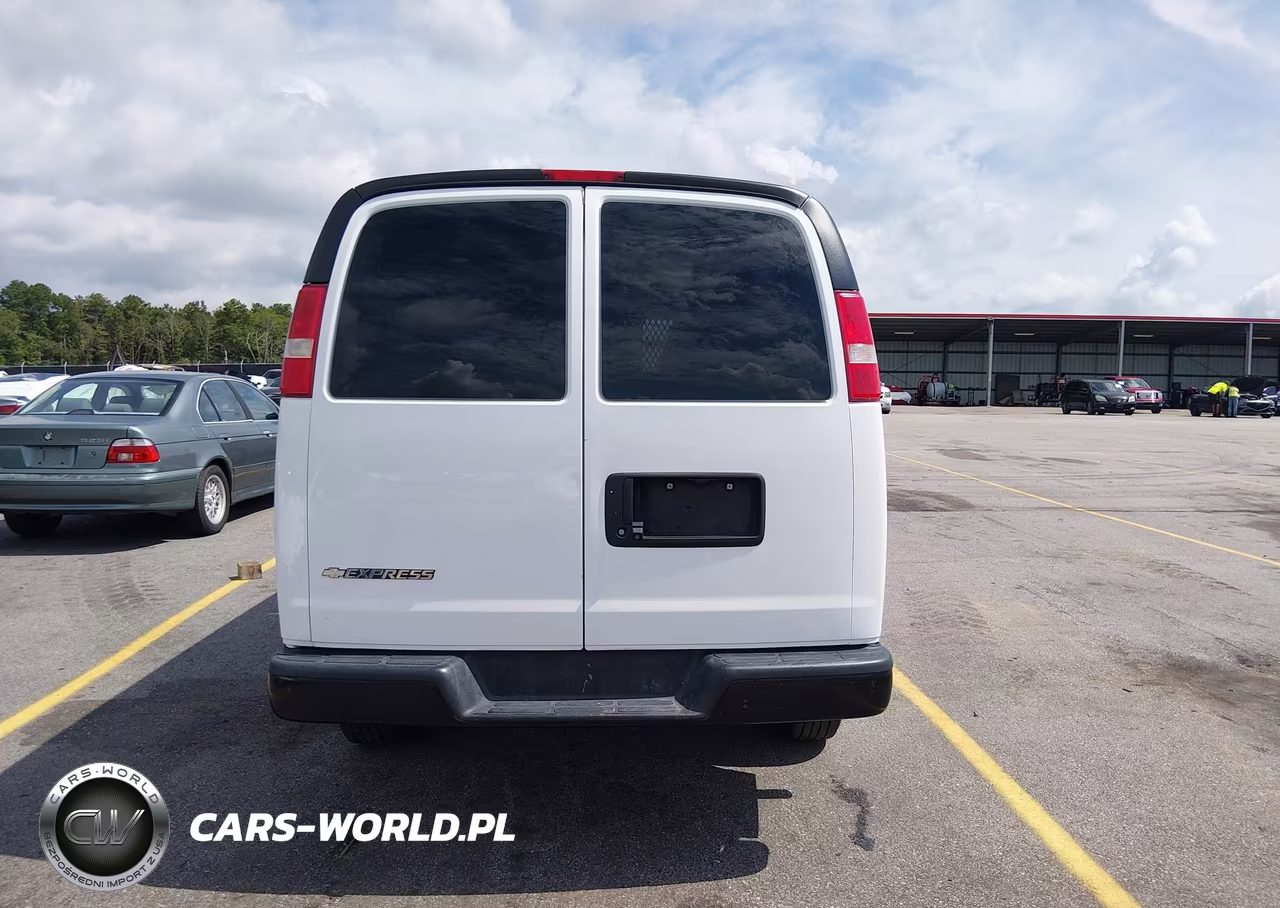 2019 Chevrolet Express 2500 Work Van VIN:1GCWGAFG5K1234017 - 16