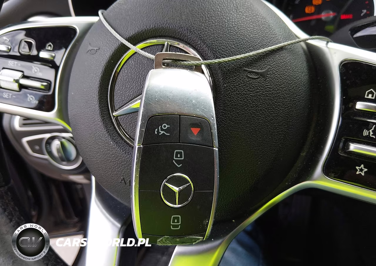 2020 Mercedes-Benz C 300 VIN:WDDWF8DB6LR526335 - 11