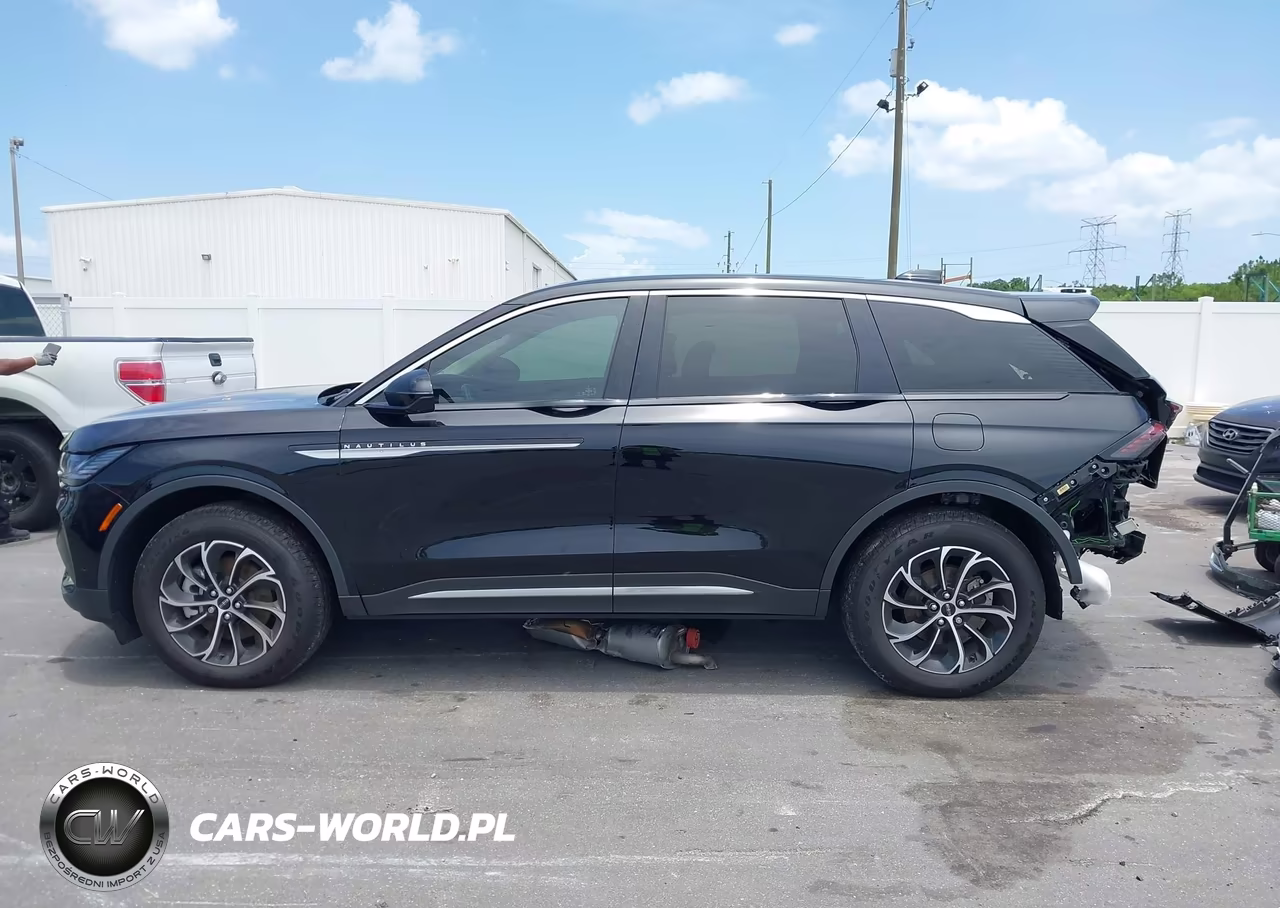 2024 Lincoln Nautilus Premiere VIN:5LMPJ8JA5RJ843130 - 15