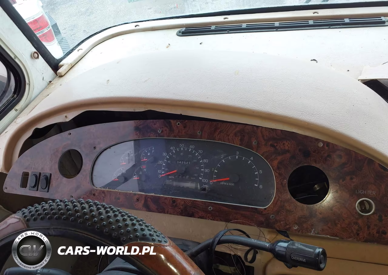 2000 Ford F550 Super Duty Stripped Chass VIN:1FCMF53S0Y0A01905 - 7
