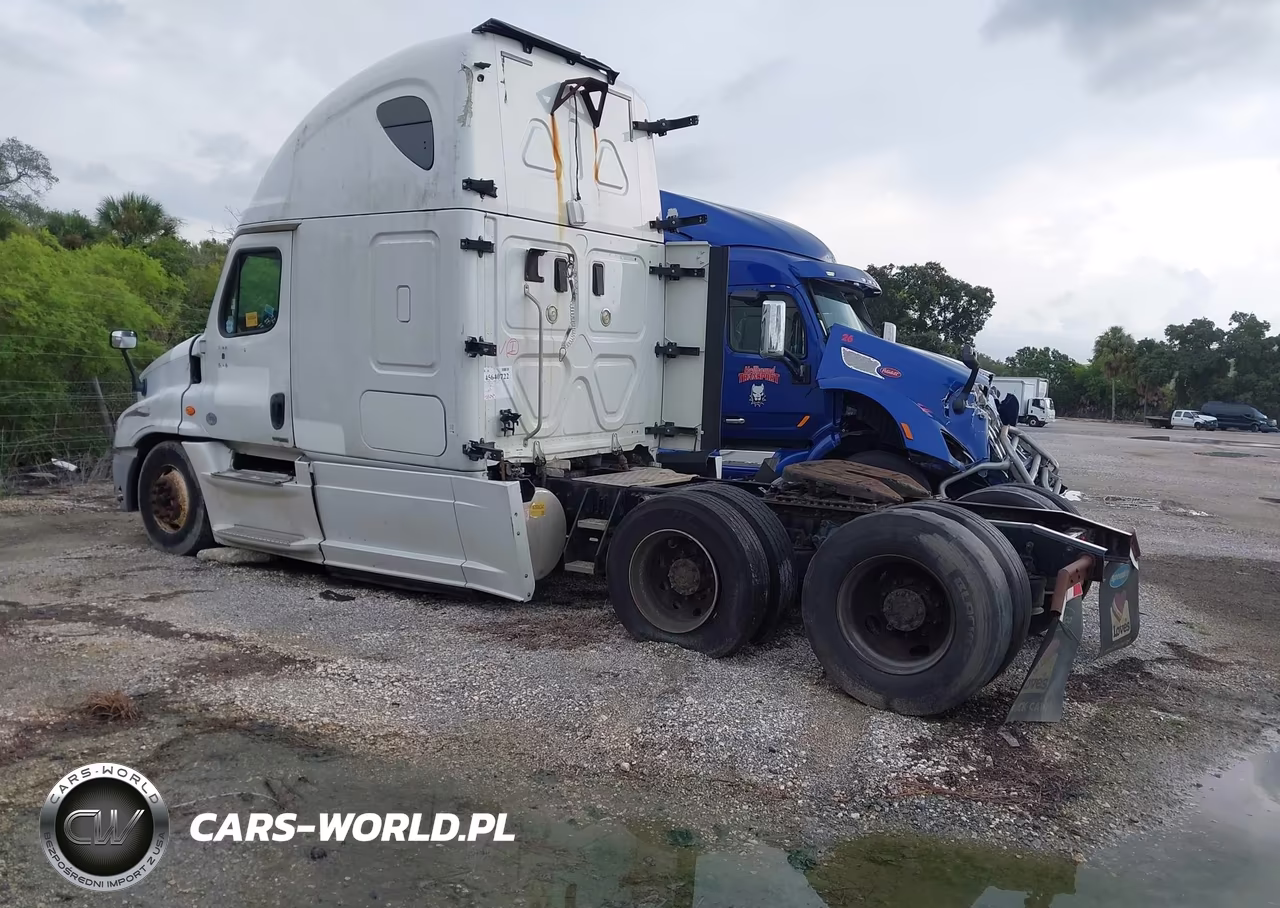 2017 Freightliner Cascadia 125 VIN:1FUJGLDR9HLHP0472 - 3