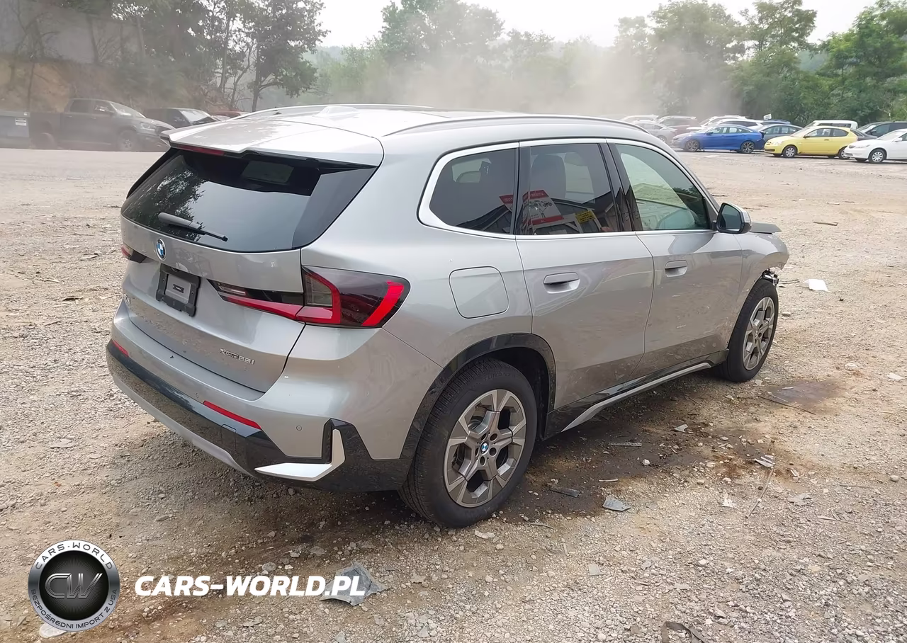 2026 BMW X1 xDrive28I VIN:WBX73EF03T5667116 - 4