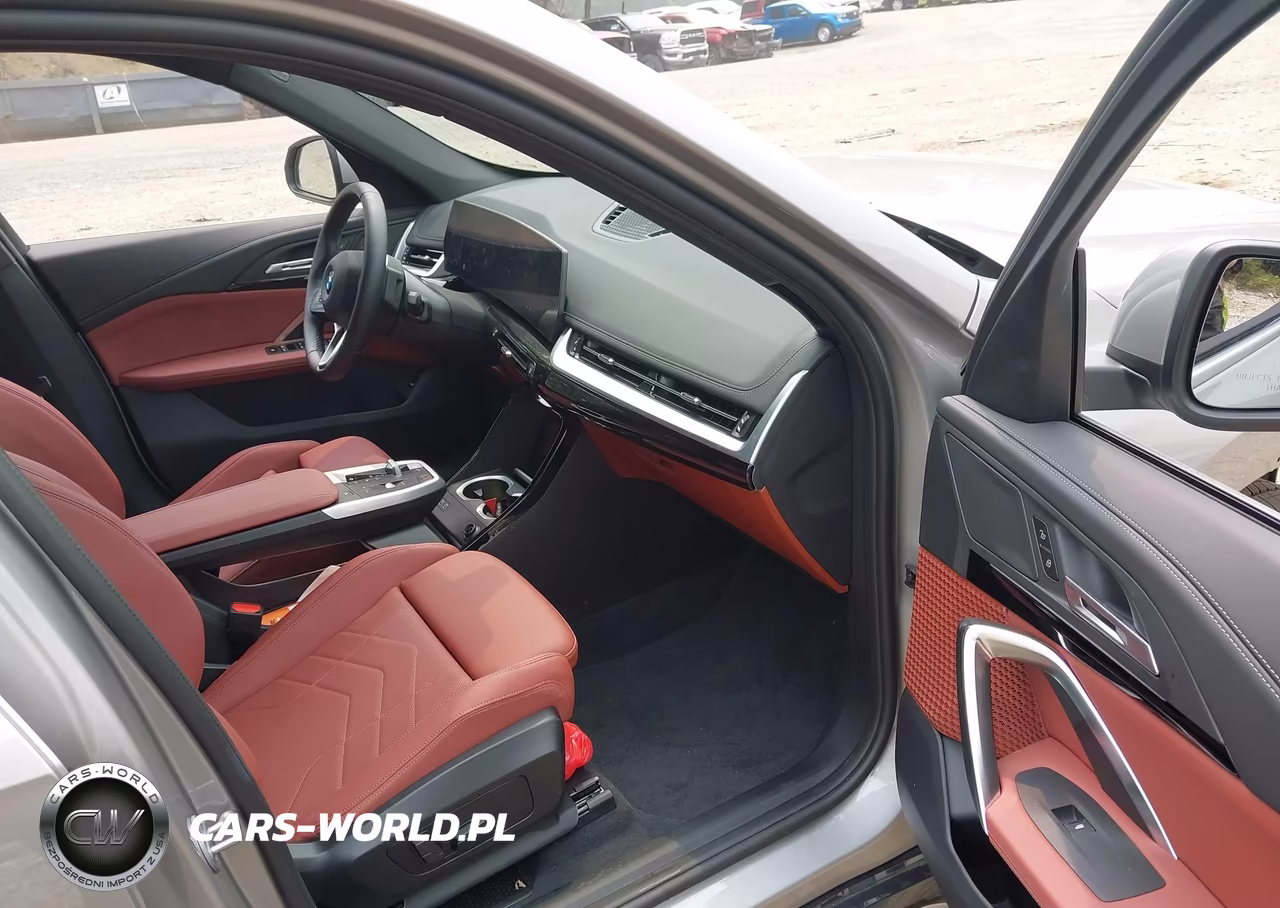 2026 BMW X1 xDrive28I VIN:WBX73EF03T5667116 - 5