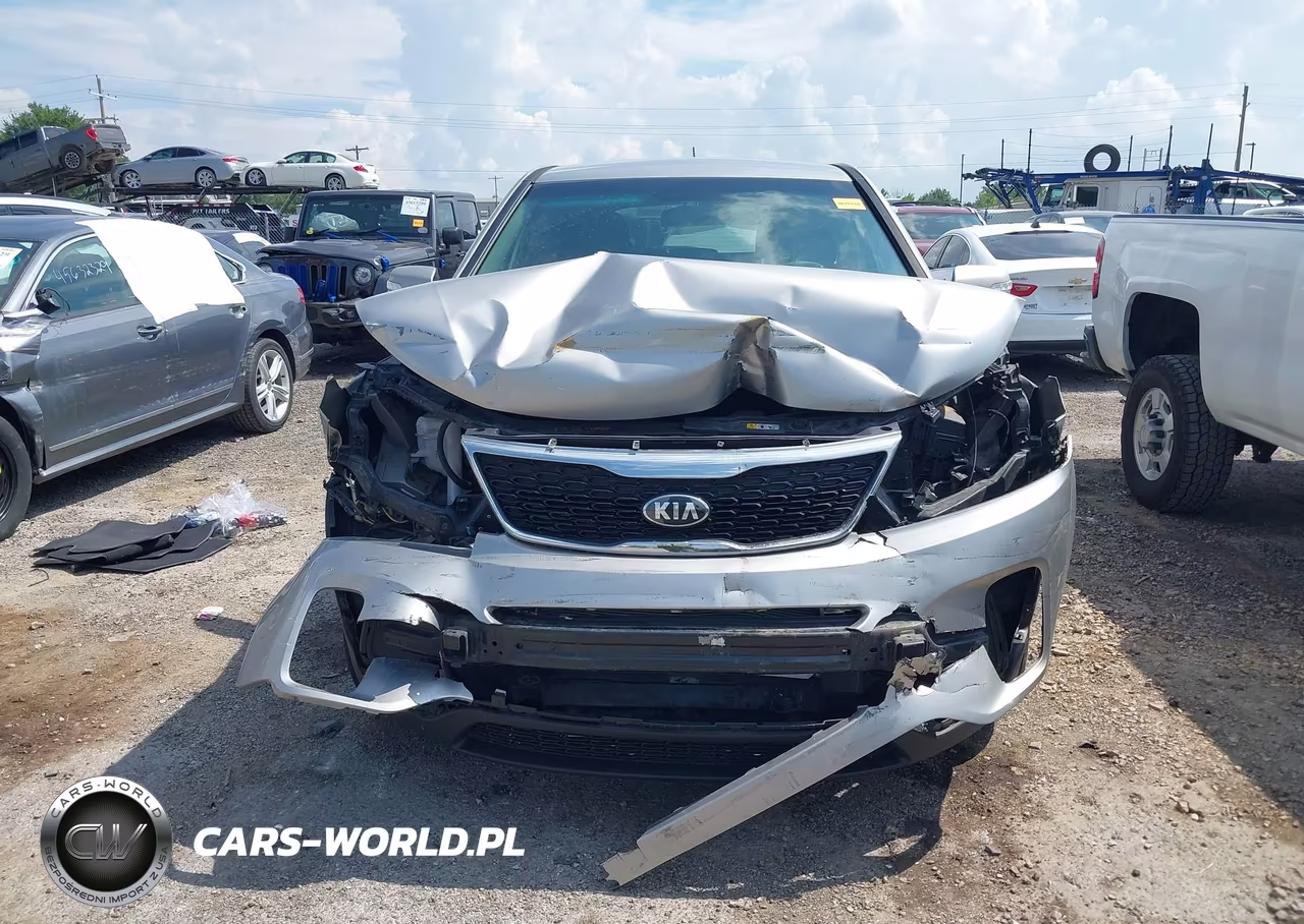 2015 Kia Sorento Lx VIN:5XYKT3A68FG649472 - 13
